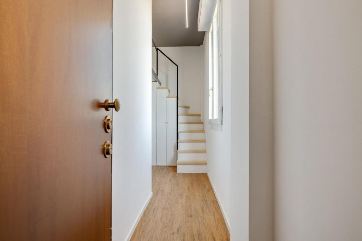 Homeby, Cozy Penthouse Apartment Milán Exterior foto