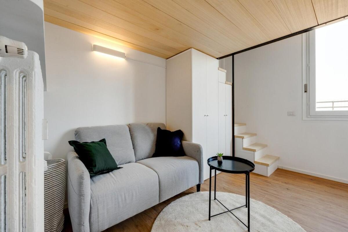 Homeby, Cozy Penthouse Apartment Milán Exterior foto