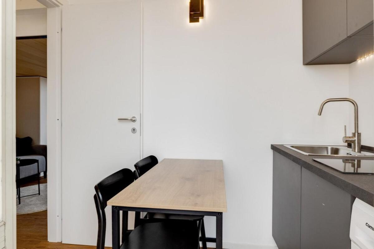 Homeby, Cozy Penthouse Apartment Milán Exterior foto